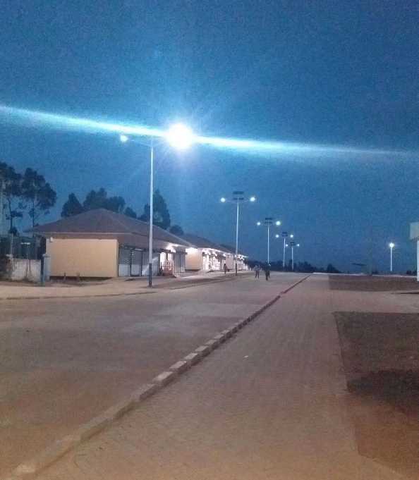 沂水县非洲科特迪瓦太阳能路灯工程